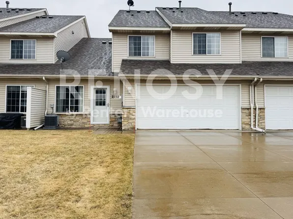 2232 Affirmed Dr, Shakopee, MN 55379