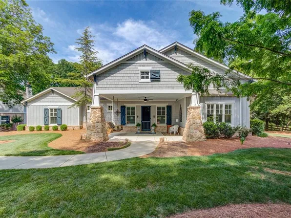 5741 Shadburn Ferry Rd, Buford, GA 30518
