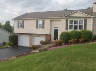 915 Carroll Creek Rd, Johnson City, TN 37601