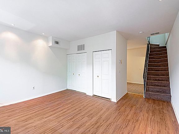 5th image of 625 S 11th St Floor 2