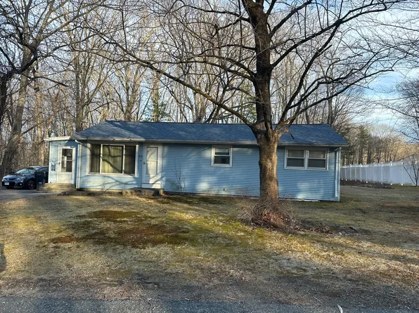 44 Richmond Road, Putnam, CT 06260