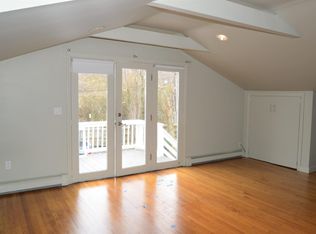571 Bellevue Ave, Newport, RI 02840