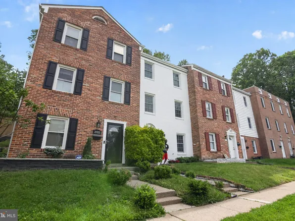 2925 Wythe Ct, Woodbridge, VA 22191