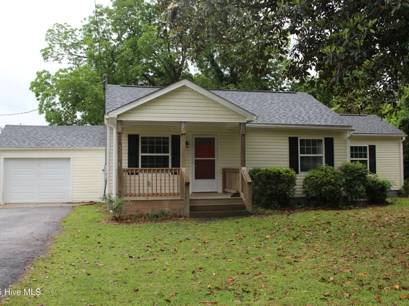 208 Charles Street, Havelock, NC 28532