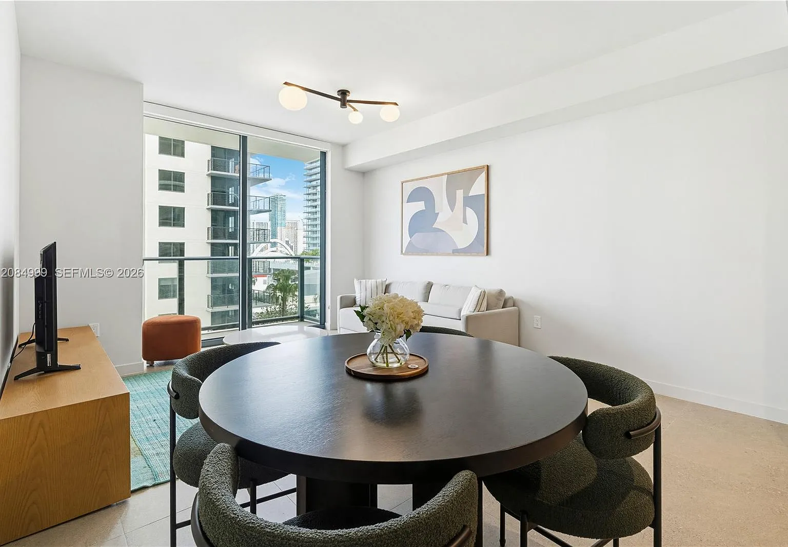 1 bed, 1.0 bath, 588 sqft, $3,500 — Photo 4