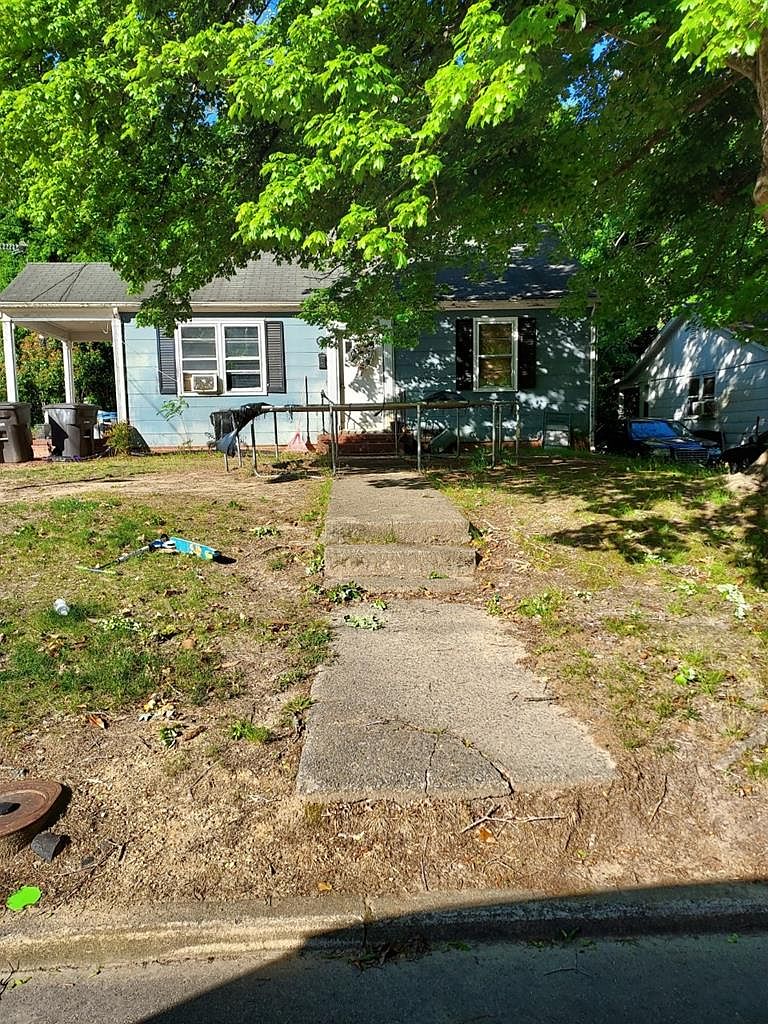 303 Church St, Emporia, VA 23847 Zillow