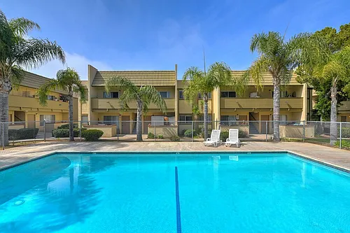Royal Village Apartments Photo 1 Royal Village Apartments Photo 1