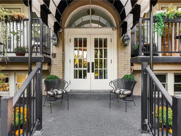 219 Beaver St #A, Sewickley, PA 15143