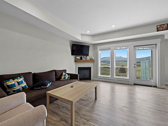 5th image of 2514 Spring Bank Ave #209