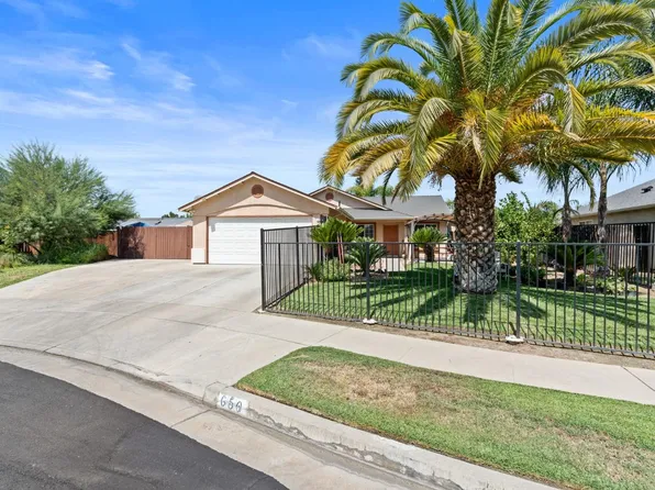 650 Cherry Ave, Sanger, CA 93657