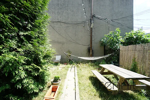 Rented by Rennit Inc. | media 18