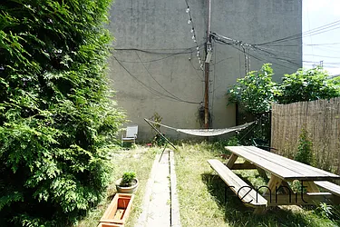 Rented by Rennit Inc.