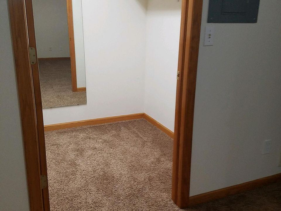 1st image of 6105 Brynwood Dr APT 1