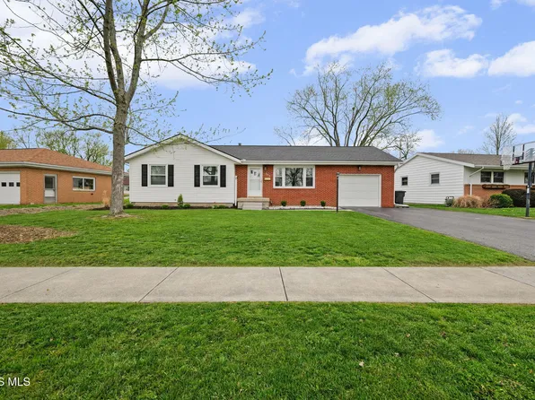 2418 Hollybrook Dr, Findlay, OH 45840