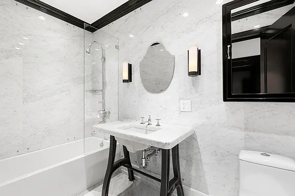 Rented by Douglas Elliman | media 16