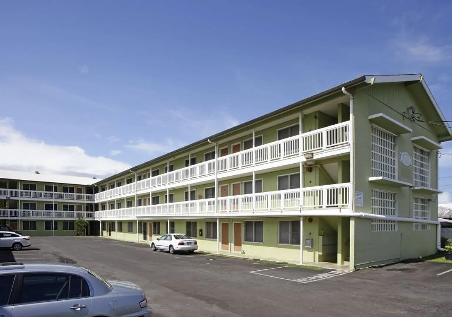 Kalani Condos — Photo 1