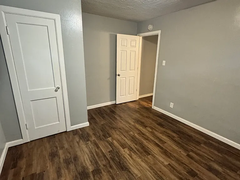 1713 N Rural St — Photo 11