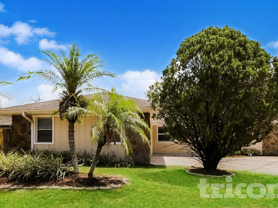 7116 Green Needle Dr