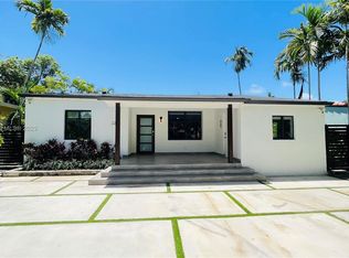 2250 SW 23rd St, Miami, FL 33145