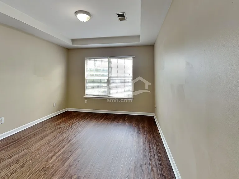 1209 Bending Creek Dr — Photo 15