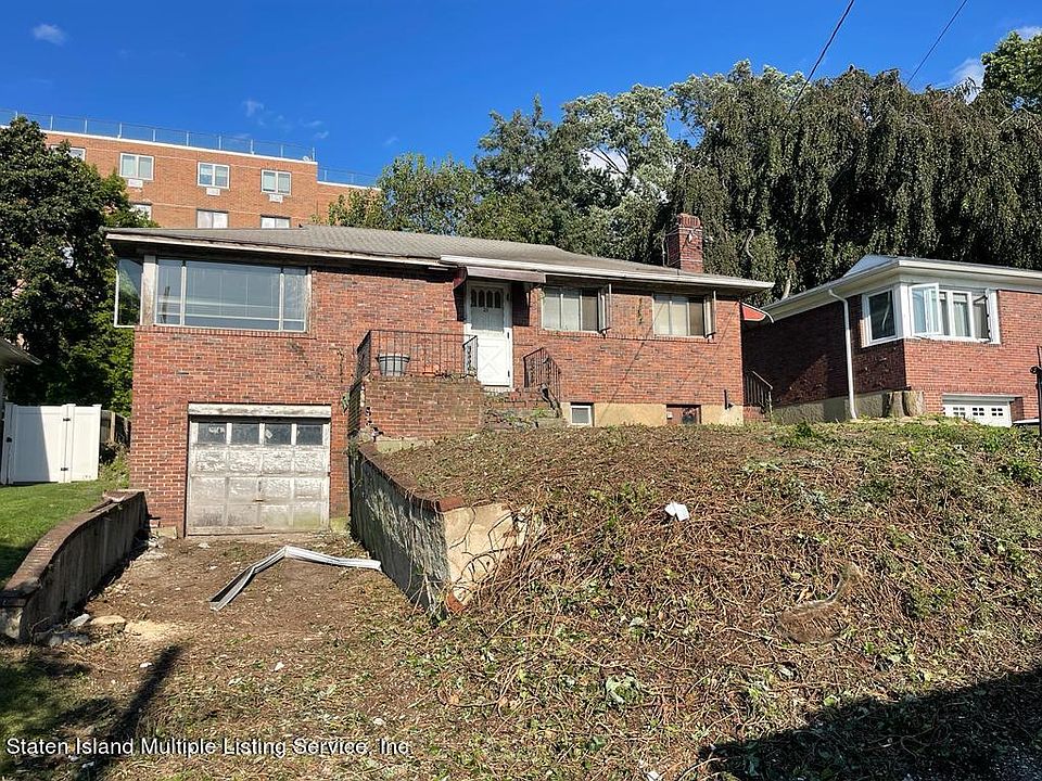 2nd image of 25 Clinton Ct