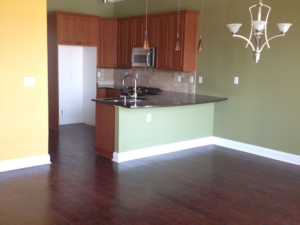 2nd image of 21 Mina Ave APT 508