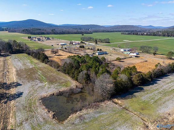 3rd image of 397 Old Gurley Pike
