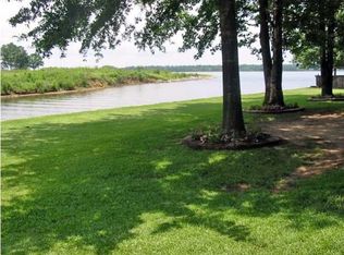 118 Paradise Point Dr, Brandon, MS 39047