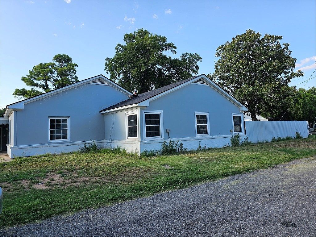 2529 15th St, Vernon, TX 76384 MLS 20388993 Zillow