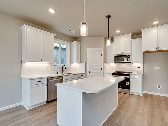 10707 NE 109th WAY by Aho Construction