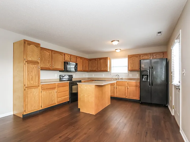 10789 Ravelle Rd — Photo 4