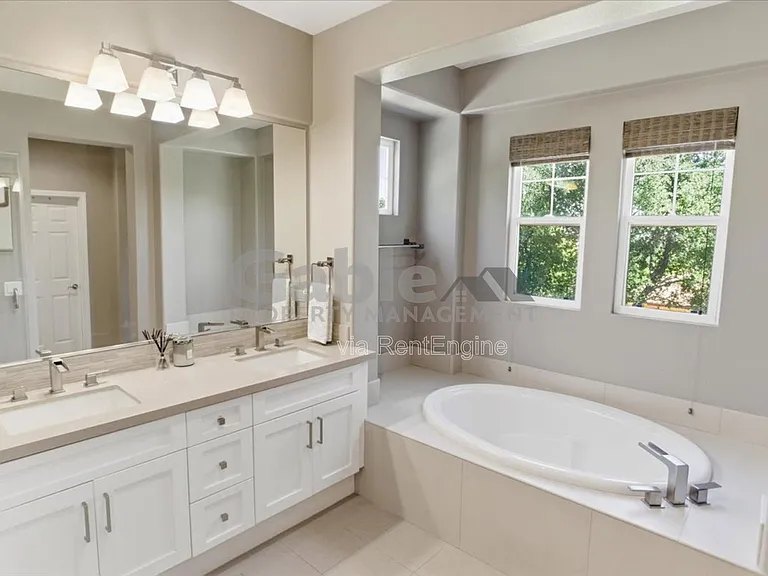 26882 Greenleaf Ct — Photo 16