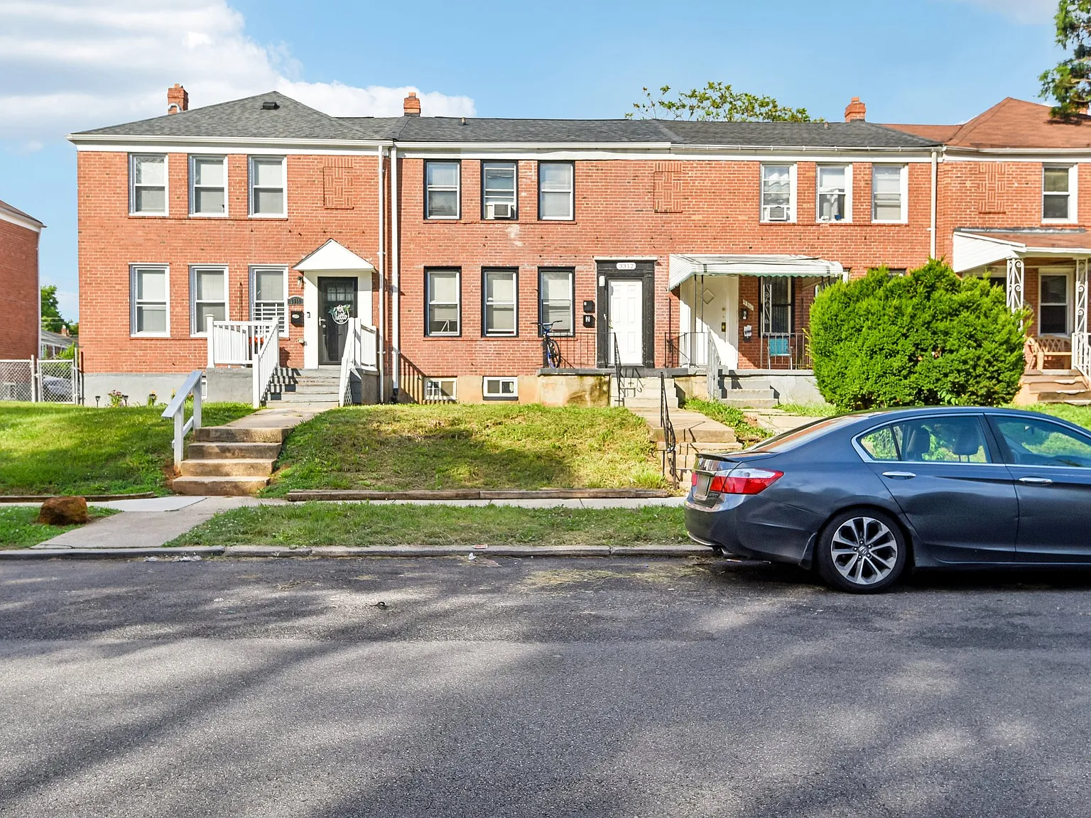 2 bed, 800 sqft, $1,150 — Photo 1
