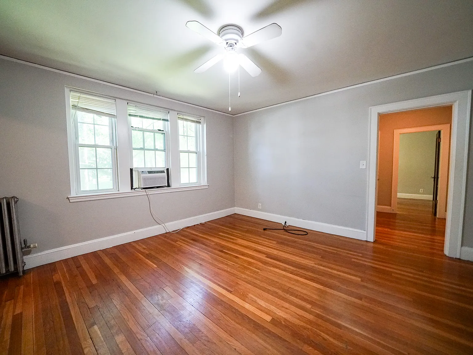 117 College Ave — Photo 3