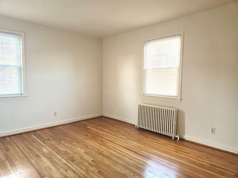 Lee Albemarle Apartments — Photo 16