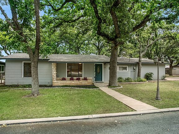 2nd image of 111 Beverly Dr