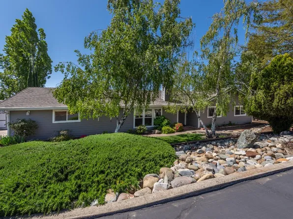 3120 Winchester Dr, Rescue, CA 95672