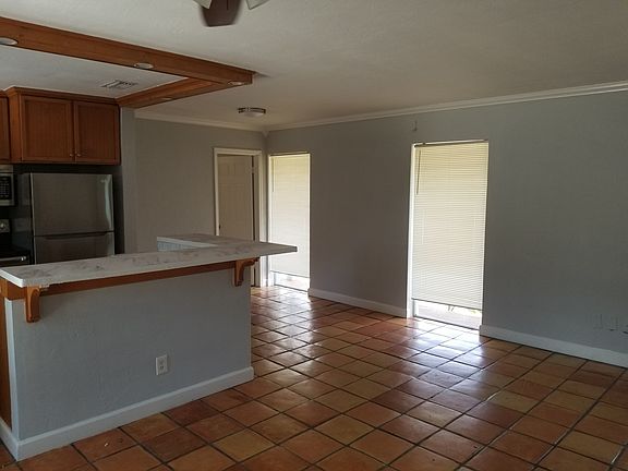 4th image of 195 SE Serenata Ct
