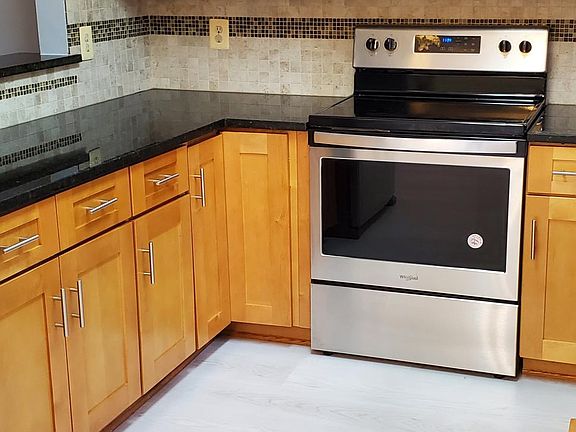 5th image of 3757 Broomsedge Ct