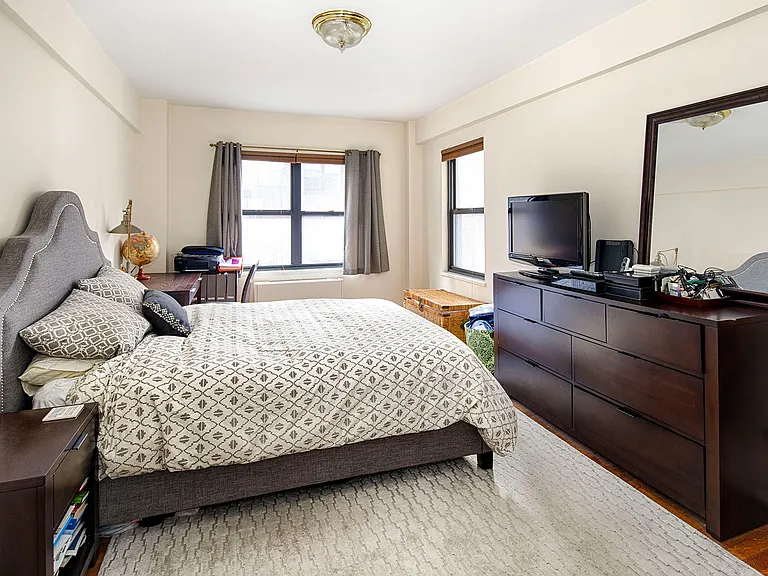 140 E 56th St #10M — Photo 3