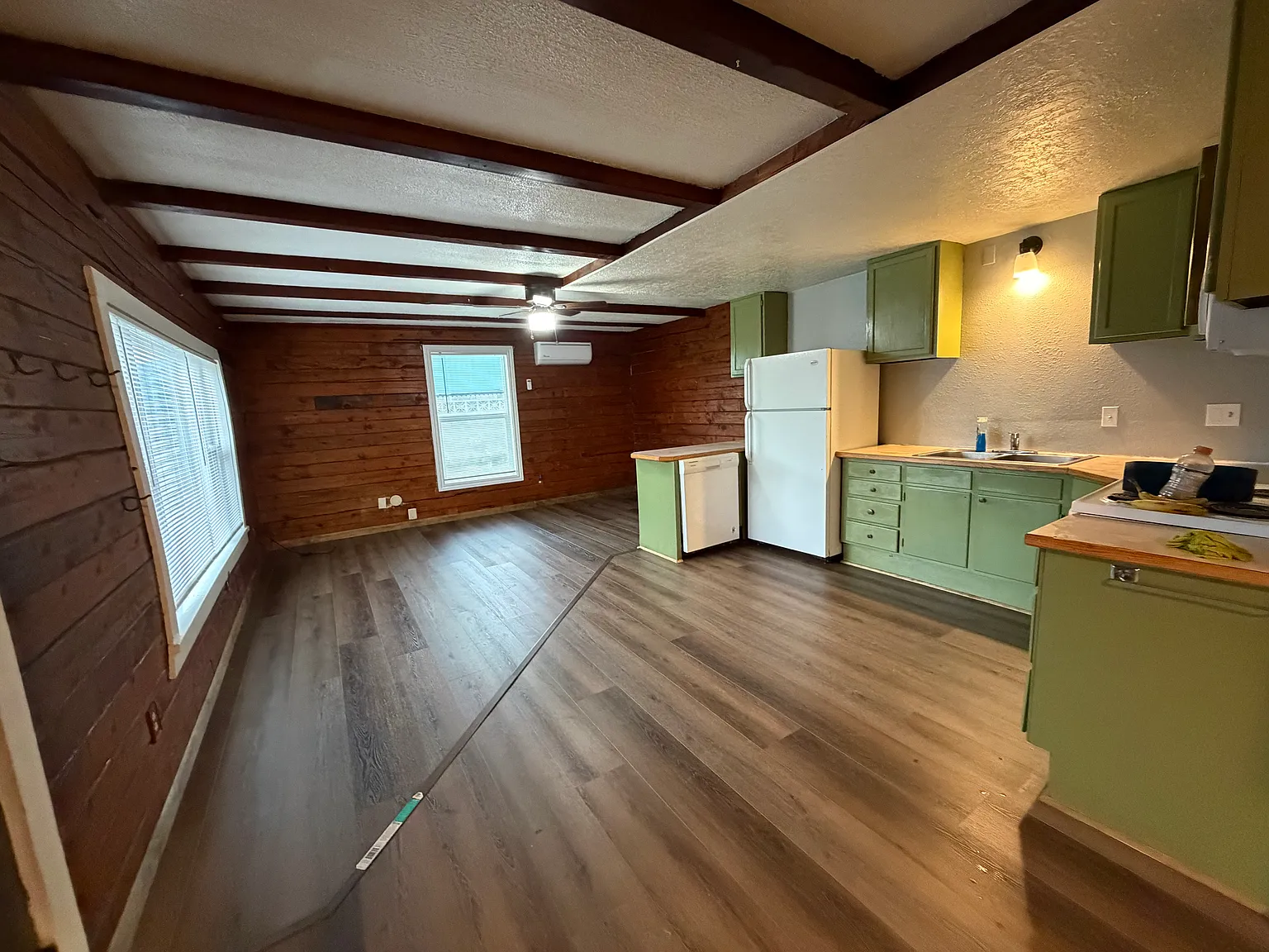 3 bed, 1350 sqft, $1,350 — Photo 4