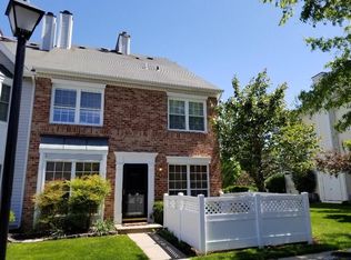 388 Hadleigh Ln #388, North Brunswick, NJ