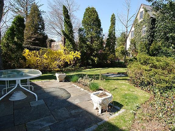 10 Ellsworth 18 Yard_new.jpg