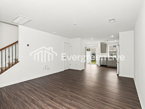 2nd image of 322 Livesey Ln
