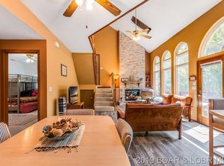 328 Shawnee Rd, Sunrise Beach, MO 65079