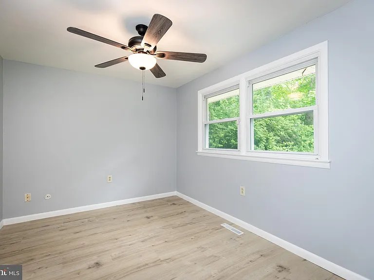 1419 Emory Rd — Photo 25