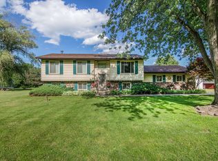 1222 N Youngs Rd, Attica, MI 48412