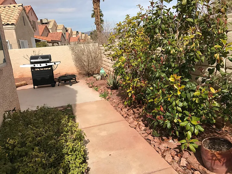 2420 Silver Shadow Dr #HOUSE — Photo 32