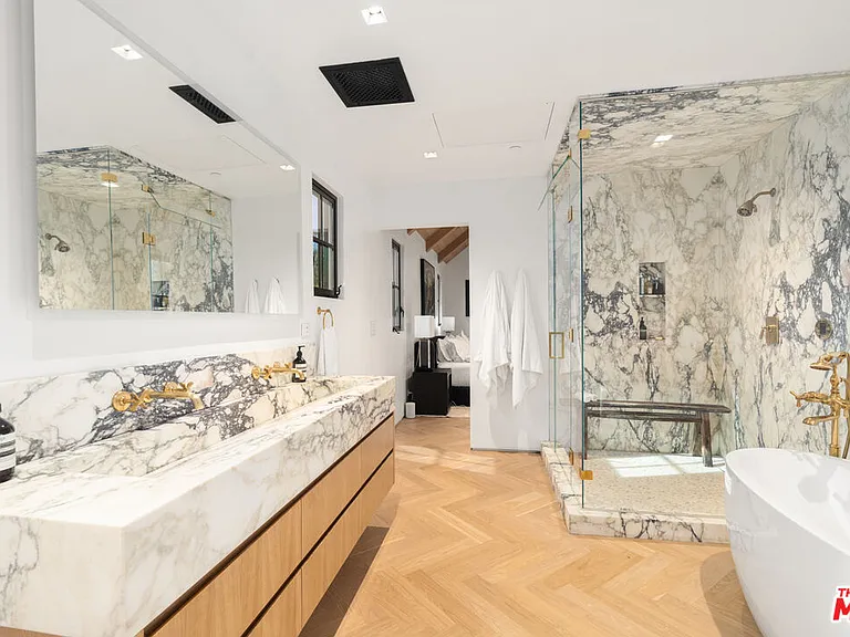 719 San Lorenzo St — Photo 12