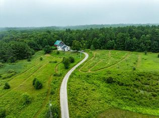 13 Shaw Rd, Falmouth, ME 04105